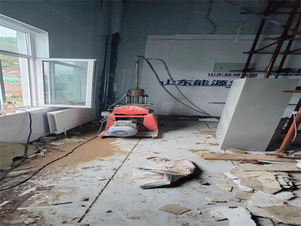 千山地基基础下沉墙体裂缝加固注浆顶升施工